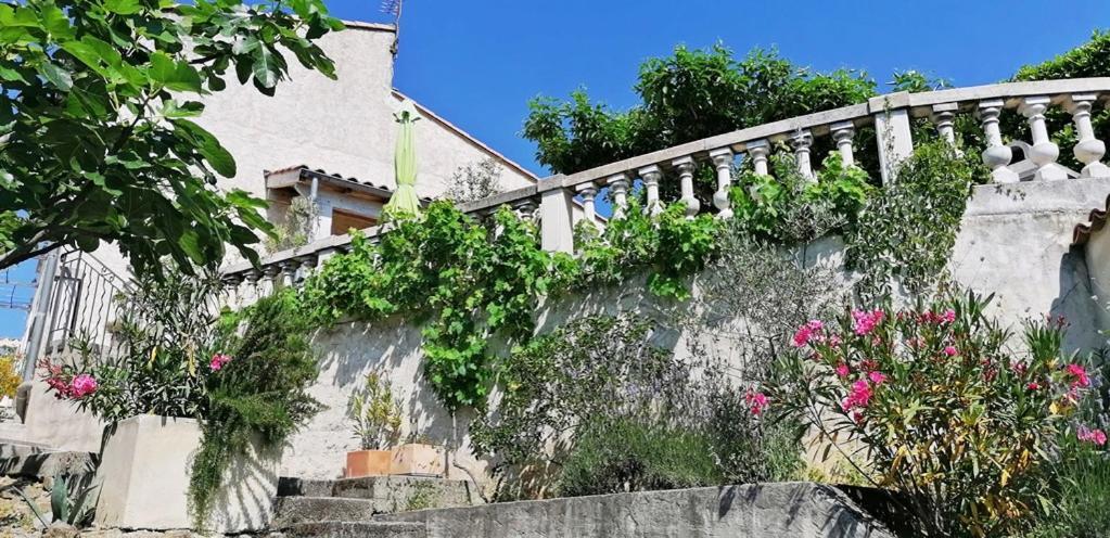 La Cayrade Villa Uzer  Ngoại thất bức ảnh